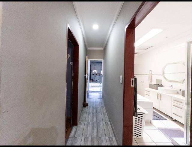 4 BEDROOM HOUSE FOR SALE IN BOKSBURG NORTH